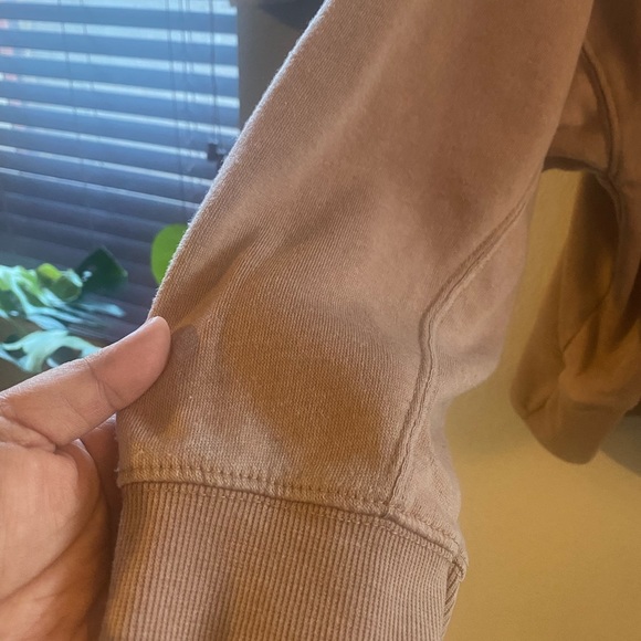 Ocean Drive Women's Beige Open Back Sweatshirt in Size Medium - Picture 4 of 6